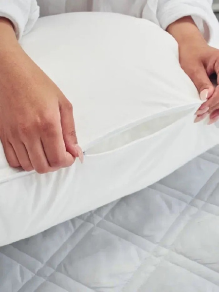 Подушка стеганая 50*70 Лебяжий пух микрофибра капсула, "Бэлио"