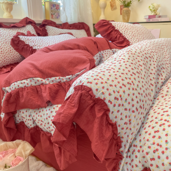 Комплект белья Soft Relief креп-жатка 1,5-сп (нав. 50х70 2шт.) KSR-15-02 Клубника