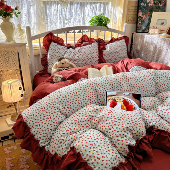 Комплект белья Soft Relief креп-жатка 1,5-сп (нав. 50х70 2шт.) KSR-15-02 Клубника